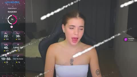 Snapshot of adri_dream chatting on November 2, 2025, 2:03 am Adriana online show from November 2, 2025, 2:03 am