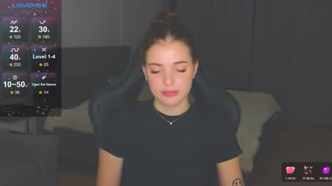 Snapshot of adri_dream chatting on November 8, 2025, 3:18 am Adriana online show from November 8, 2025, 3:18 am