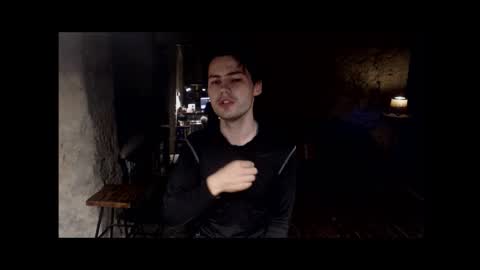 Snapshot of adrian_grey3 chatting on September 28, 2025, 3:12 am Adrian online show from September 28, 2025, 3:12 am