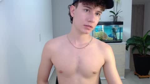 Snapshot of adrian_morelli chatting on December 10, 2024, 10:37 pm adrian morelli online show from December 10, 2024, 10:37 pm