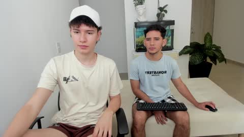 Snapshot of adrian_morelli chatting on January 22, 2025, 8:17 pm adrian morelli online show from January 22, 2025, 8:17 pm