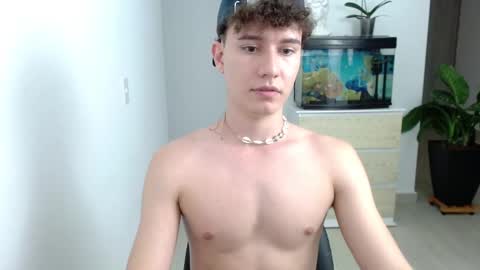 Snapshot of adrian_morelli chatting on February 11, 2025, 12:06 am adrian morelli online show from February 11, 2025, 12:06 am