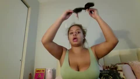 Princess Adri online show from April 6, 2026, 4:46 am