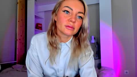 Adriana online show from February 5, 2026, 4:11 pm