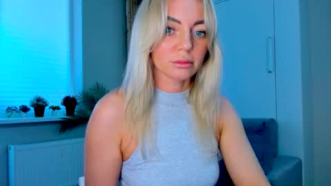 Adriana online show from March 21, 2026, 1:16 pm