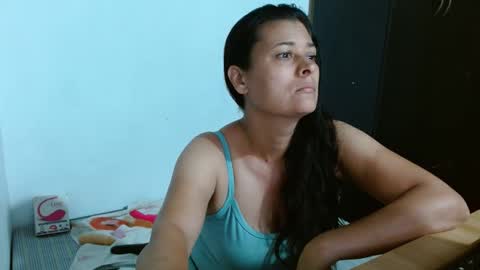 Snapshot of adriana_milf chatting on December 23, 2024, 4:01 am Adriana milf online show from December 23, 2024, 4:01 am