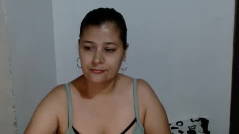 Snapshot of adriana_milf chatting on September 30, 2025, 5:56 am Adriana milf online show from September 30, 2025, 5:56 am
