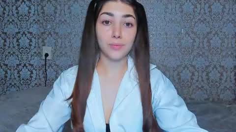 Adriana online show from July 3, 2026, 8:04 pm