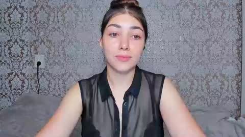 Adriana online show from July 14, 2026, 9:53 pm