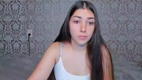 Adriana online show from July 16, 2026, 6:36 pm