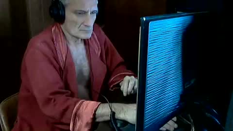 Snapshot of adrianlatino chatting on June 29, 2026, 6:52 pm Adrian online show from June 29, 2026, 6:52 pm
