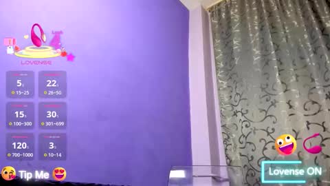 Snapshot of adriannalyly chatting on October 4, 2025, 4:38 pm adriannalyly online show from October 4, 2025, 4:38 pm