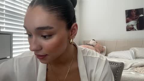 Adrianna  online show from February 14, 2025, 3:58 pm