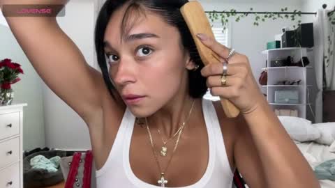 Adrianna  online show from June 12, 2026, 4:17 pm