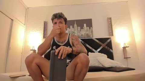 Snapshot of adriano_bigcock chatting on September 26, 2025, 3:54 am Adrian online show from September 26, 2025, 3:54 am