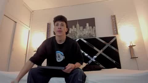 Snapshot of adriano_bigcock chatting on October 15, 2025, 3:17 am Adrian online show from October 15, 2025, 3:17 am