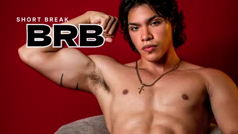 adriel_escalante online show from May 10, 2026, 4:28 am