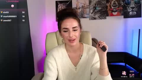 Adriana online show from February 19, 2025, 9:03 pm