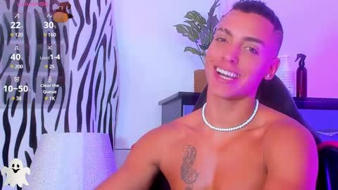 Adrian Lopez online show from December 30, 2024, 11:06 pm