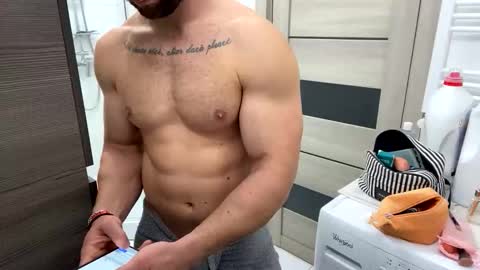 Snapshot of advp69 chatting on September 28, 2025, 4:12 pm Mrrfitt online show from September 28, 2025, 4:12 pm