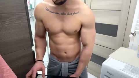 Snapshot of advp69 chatting on February 14, 2026, 12:24 pm Mrrfitt online show from February 14, 2026, 12:24 pm