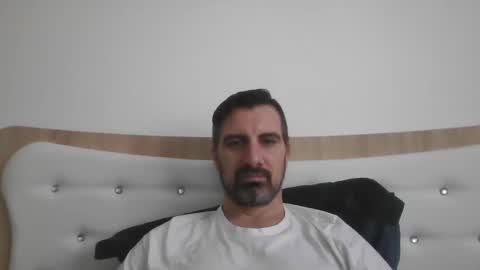 Snapshot of adyyyyyyyyyy35 chatting on January 17, 2026, 10:20 am Adrian online show from January 17, 2026, 10:20 am