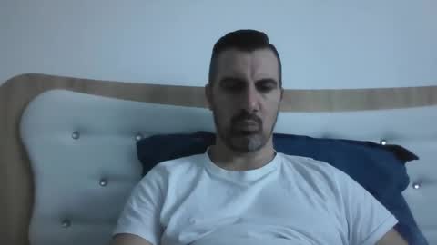 Snapshot of adyyyyyyyyyy35 chatting on February 19, 2026, 6:09 am Adrian online show from February 19, 2026, 6:09 am