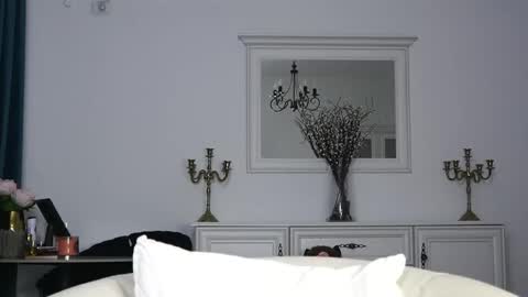 Snapshot of aelia_anara chatting on September 25, 2025, 3:54 am Aelia online show from September 25, 2025, 3:54 am