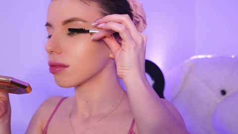 Aelia online show from February 24, 2026, 6:28 pm