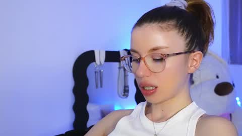 Aelia online show from March 9, 2026, 7:07 pm