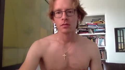 aesthetic form online show from November 14, 2025, 3:33 pm