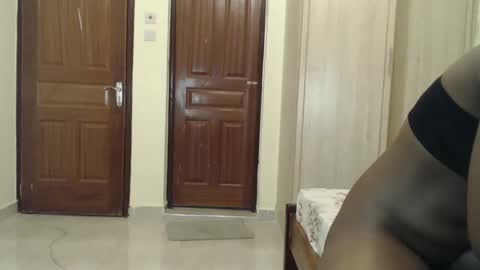 Snapshot of africacoco chatting on March 12, 2025, 4:19 am africacoco online show from March 12, 2025, 4:19 am