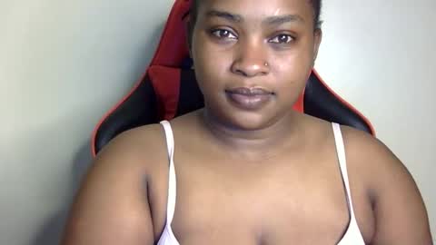 stella online show from October 31, 2025, 3:46 pm