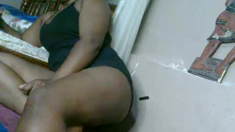 Snapshot of afrikah23567 chatting on May 5, 2026, 6:43 am afrikah23567 online show from May 5, 2026, 6:43 am