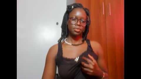 Snapshot of afro_pop chatting on January 15, 2025, 11:10 am Leah online show from January 15, 2025, 11:10 am