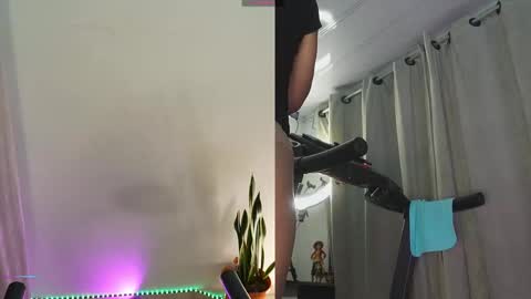 Snapshot of afrodita_p_ chatting on September 29, 2025, 9:47 am Afrodita P online show from September 29, 2025, 9:47 am