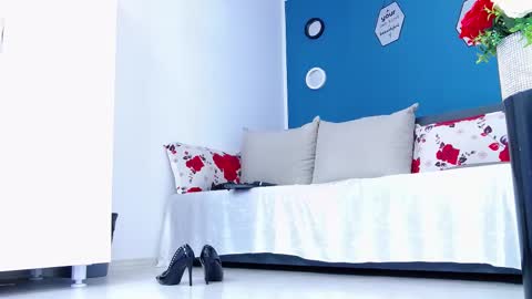 Snapshot of afroditha_ chatting on February 19, 2025, 6:00 pm Amalia online show from February 19, 2025, 6:00 pm