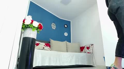 Snapshot of afroditha_ chatting on March 12, 2025, 2:23 pm Amalia online show from March 12, 2025, 2:23 pm