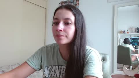 afrodithaa_ online show from April 10, 2026, 5:17 pm