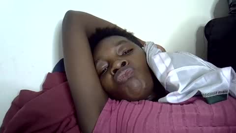 Snapshot of afronubians_ chatting on January 27, 2025, 8:39 pm pink and josphen online show from January 27, 2025, 8:39 pm