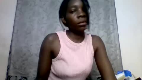 Snapshot of afronubians_ chatting on February 3, 2025, 6:39 pm pink and josphen online show from February 3, 2025, 6:39 pm