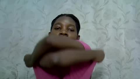 Snapshot of afronubians_ chatting on February 17, 2025, 4:26 pm pink and josphen online show from February 17, 2025, 4:26 pm