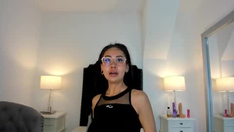 Snapshot of agartha_velvet chatting on February 4, 2026, 3:34 am agartha_velvet online show from February 4, 2026, 3:34 am