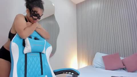 A G A T A  online show from October 29, 2025, 1:02 pm