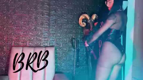 Snapshot of agata_darkness chatting on February 21, 2025, 2:48 pm Miss Agata online show from February 21, 2025, 2:48 pm