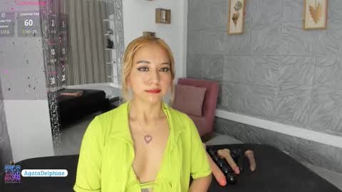 Agatadelphine online show from February 11, 2026, 1:27 pm