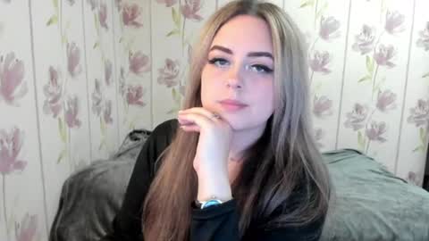 Snapshot of agatasweeti chatting on July 11, 2026, 10:44 pm Agata online show from July 11, 2026, 10:44 pm