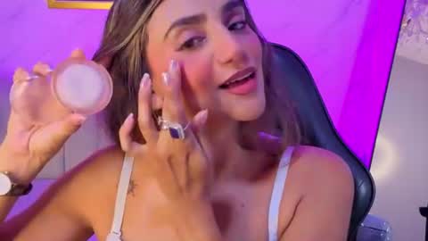 Snapshot of agatha_brooks_t chatting on June 25, 2026, 12:31 pm AGATHA online show from June 25, 2026, 12:31 pm