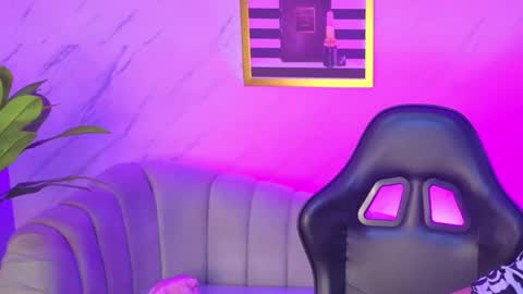 Snapshot of agatha_brooks_t chatting on July 14, 2026, 12:22 pm AGATHA online show from July 14, 2026, 12:22 pm