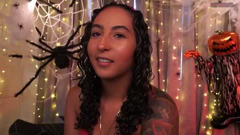 Val   inst  agatha clls online show from October 16, 2025, 7:04 pm